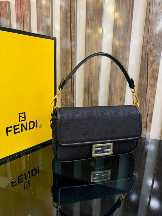 FENDI BAGUETTE