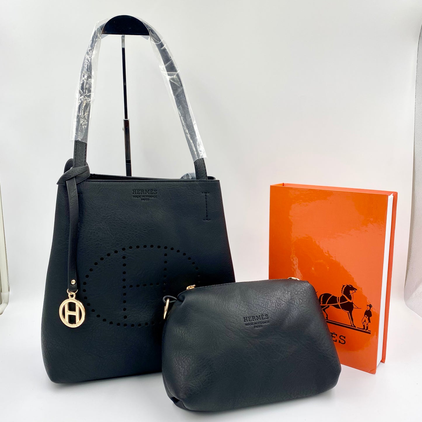HERMES BLACK