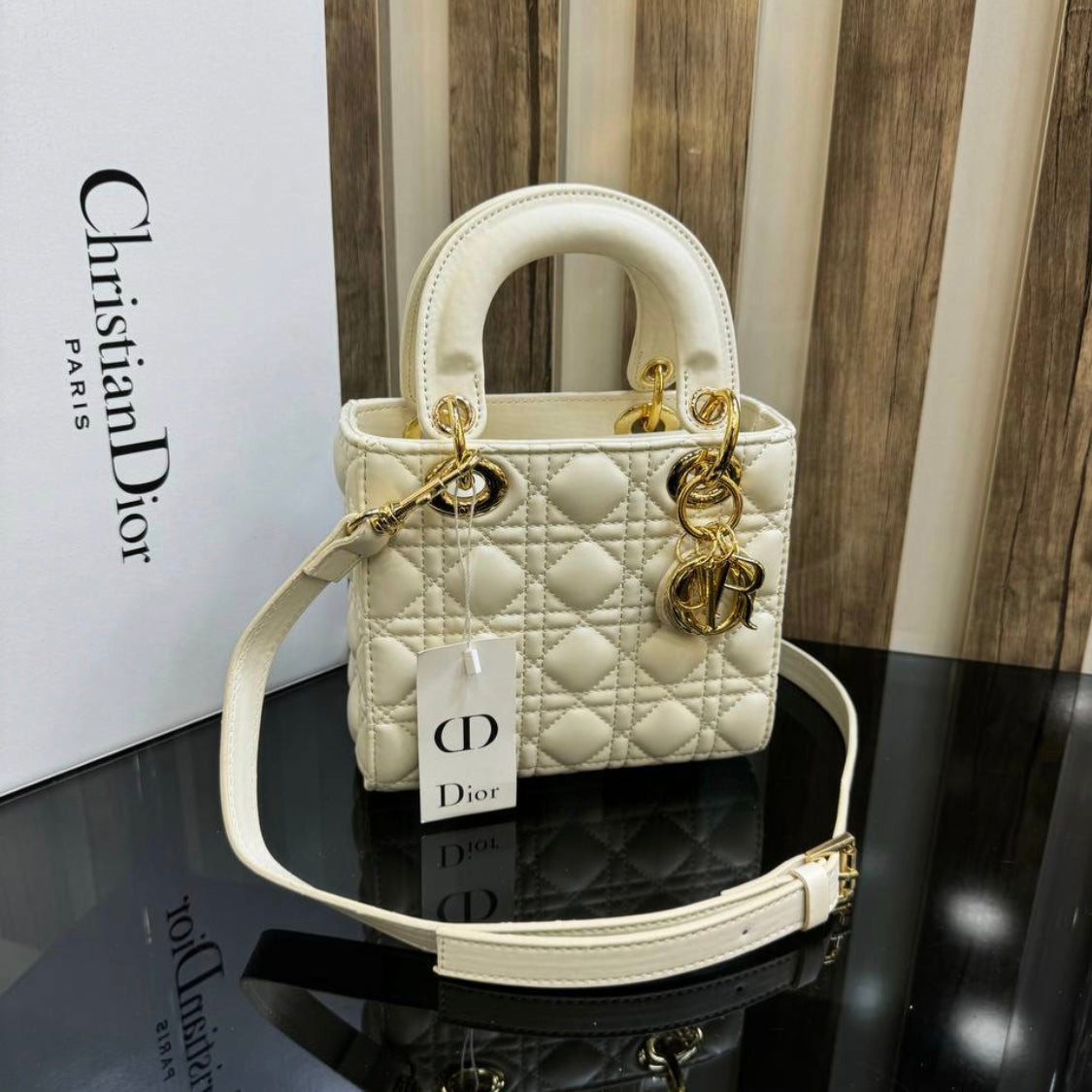 DIOR LADY