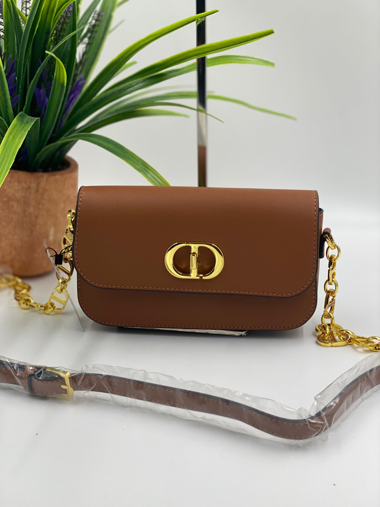 CHRISTIAN DIOR ELATEA