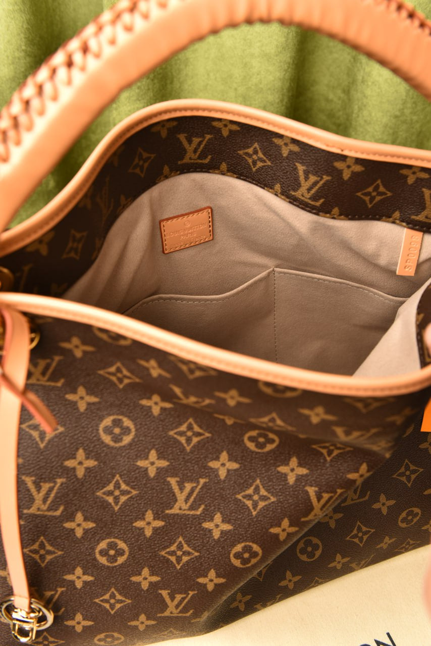 LV ARTSY MM