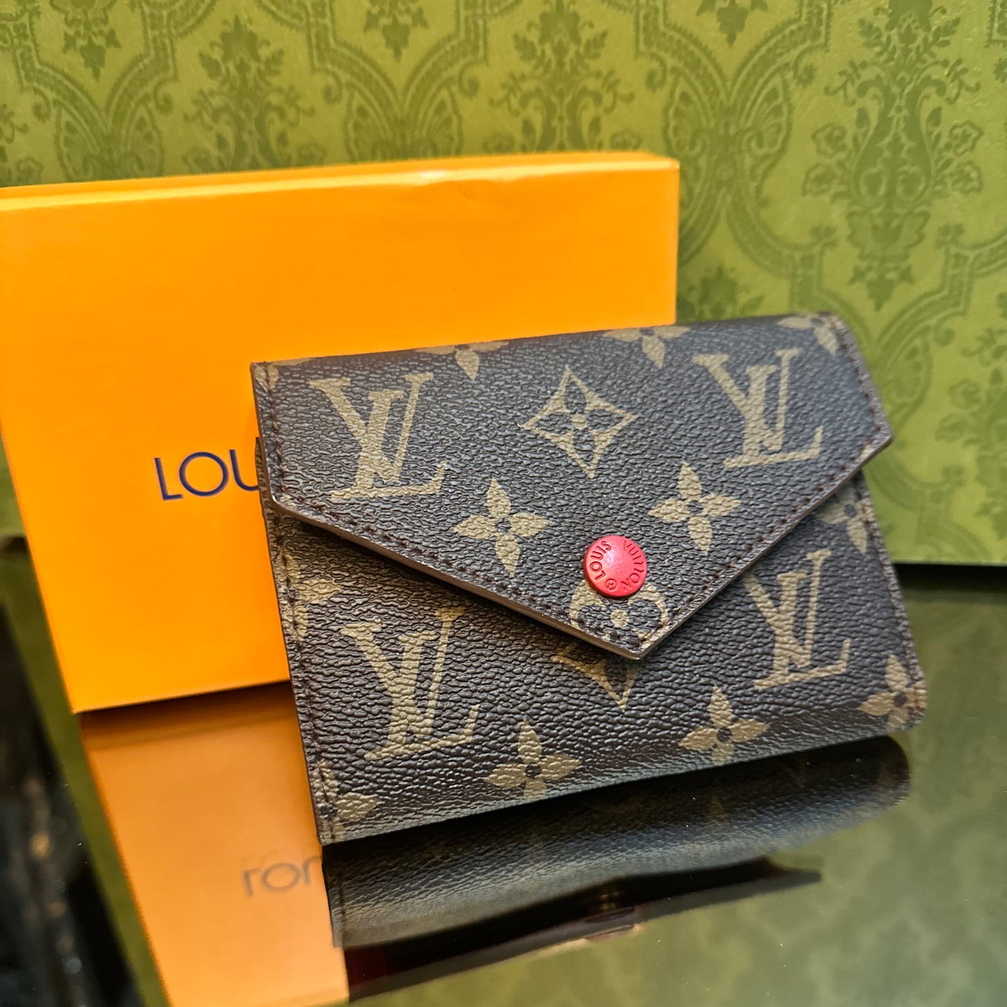 LV