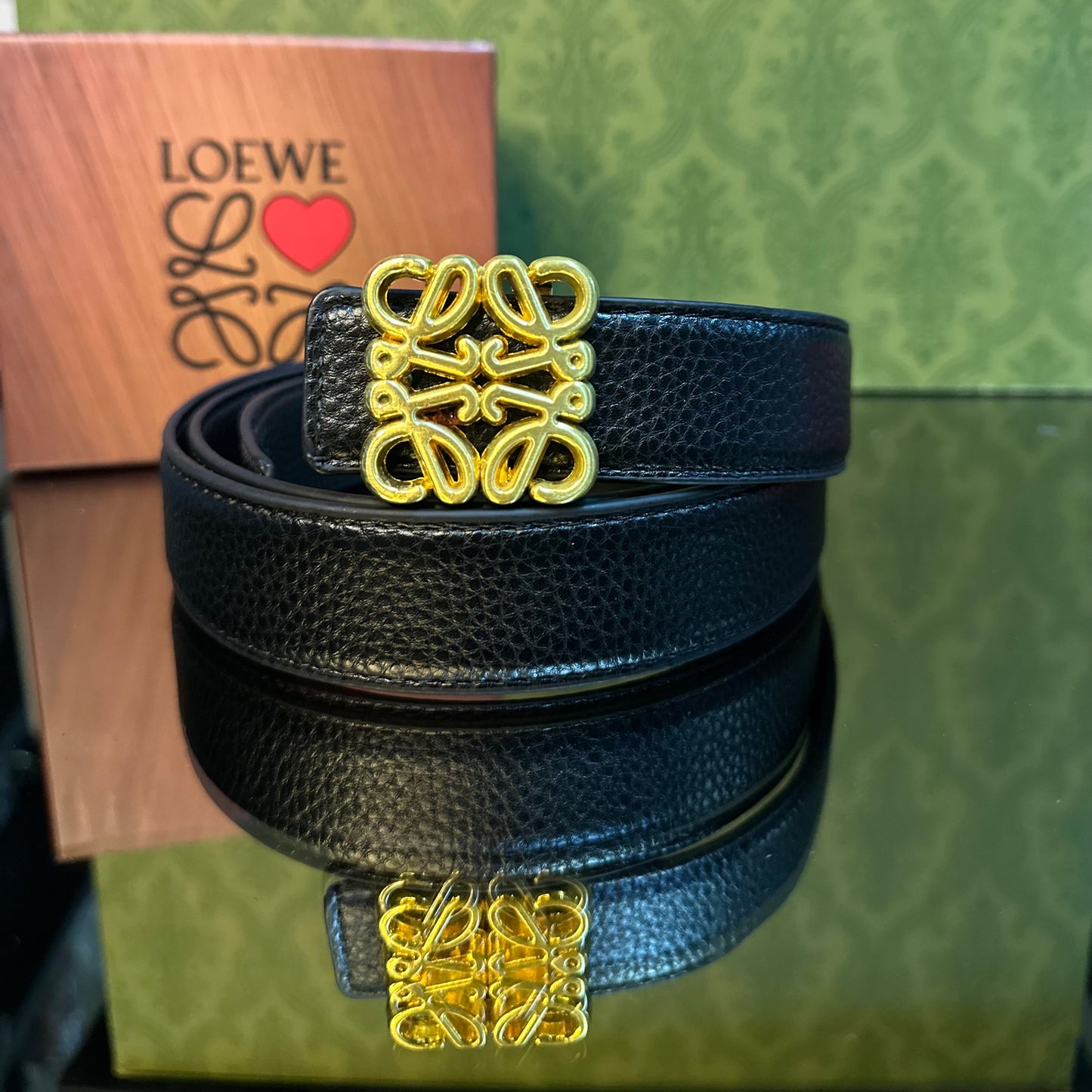 LOEWE Δερμάτινη