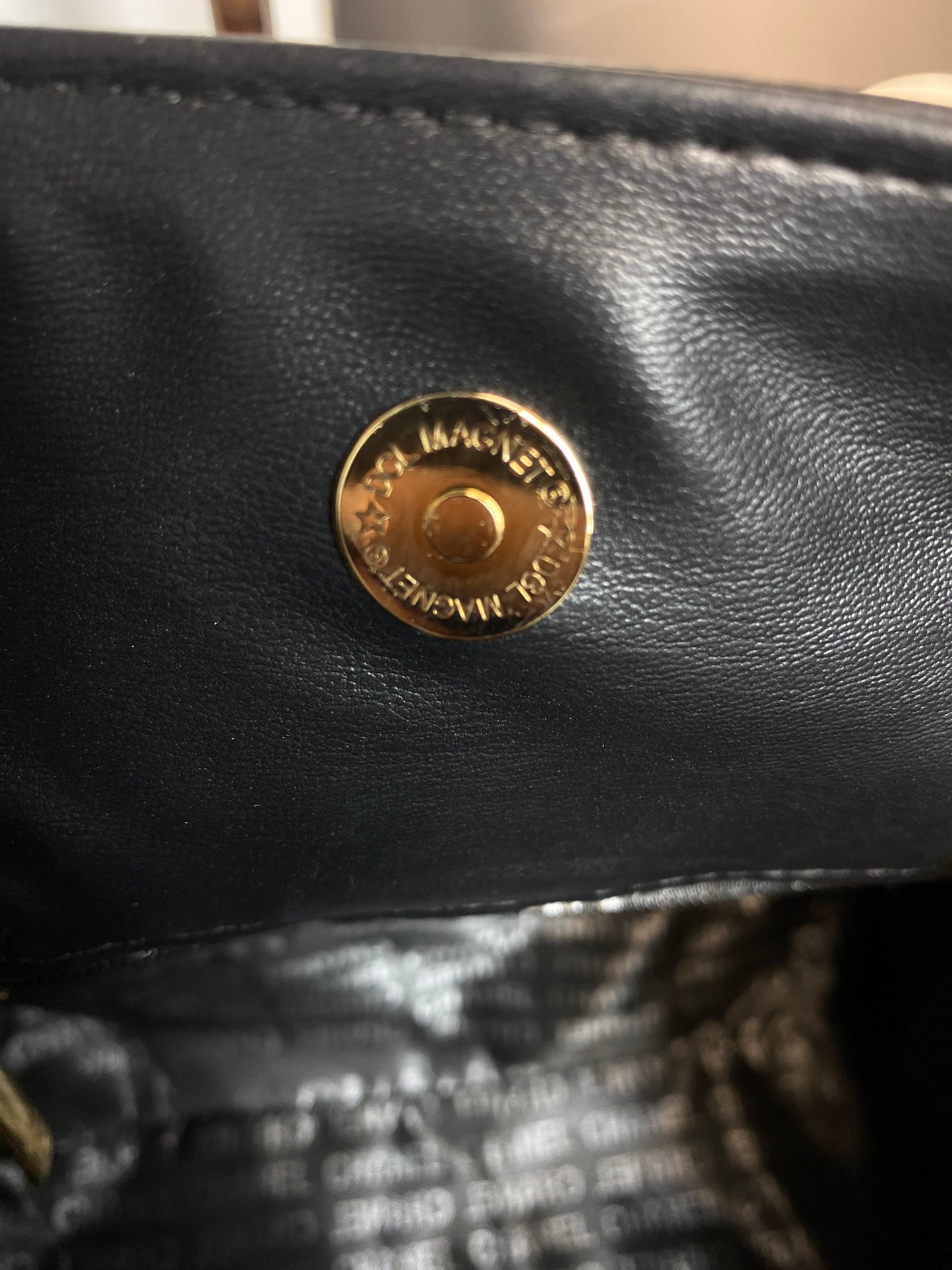 CHANEL DRAWSTRING SHOPPING block