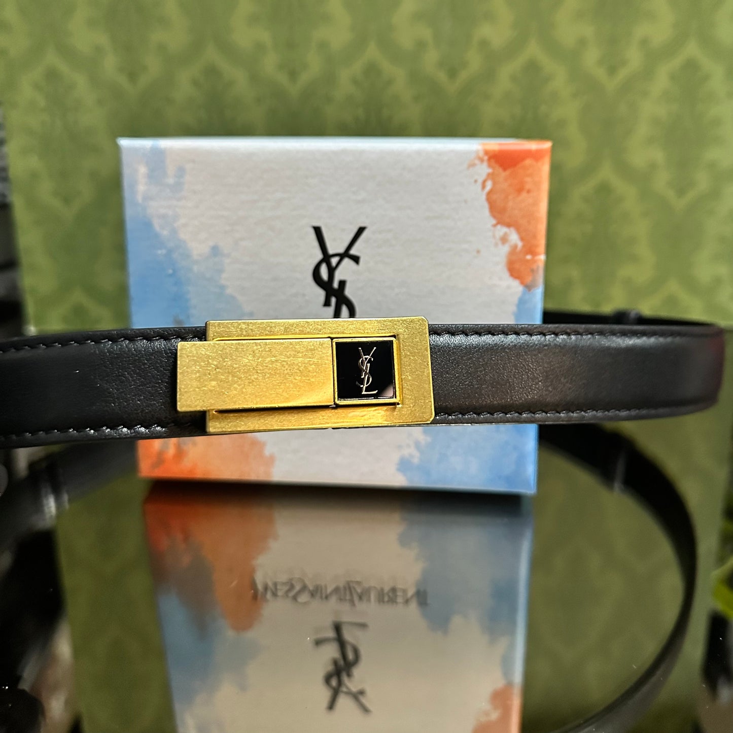 YSL δέρμα