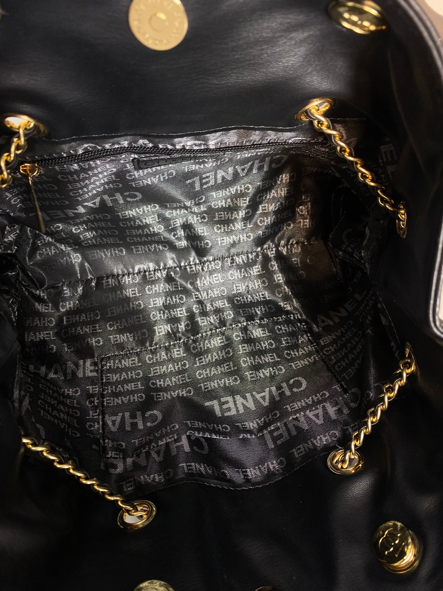 CHANEL DRAWSTRING SHOPPING block