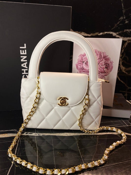 CHANEL SHOPPING medium