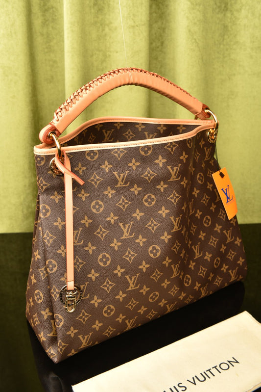 LV ARTSY MM