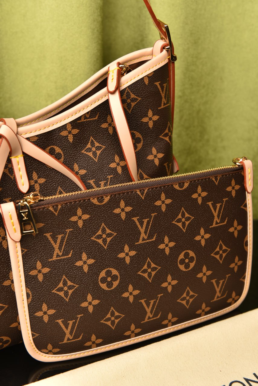 LOUIS VUITTON CARRYALL PM