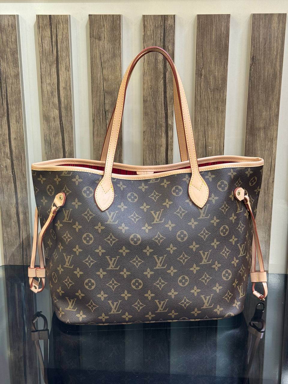 LOUIS VUITTON MEVERFULL