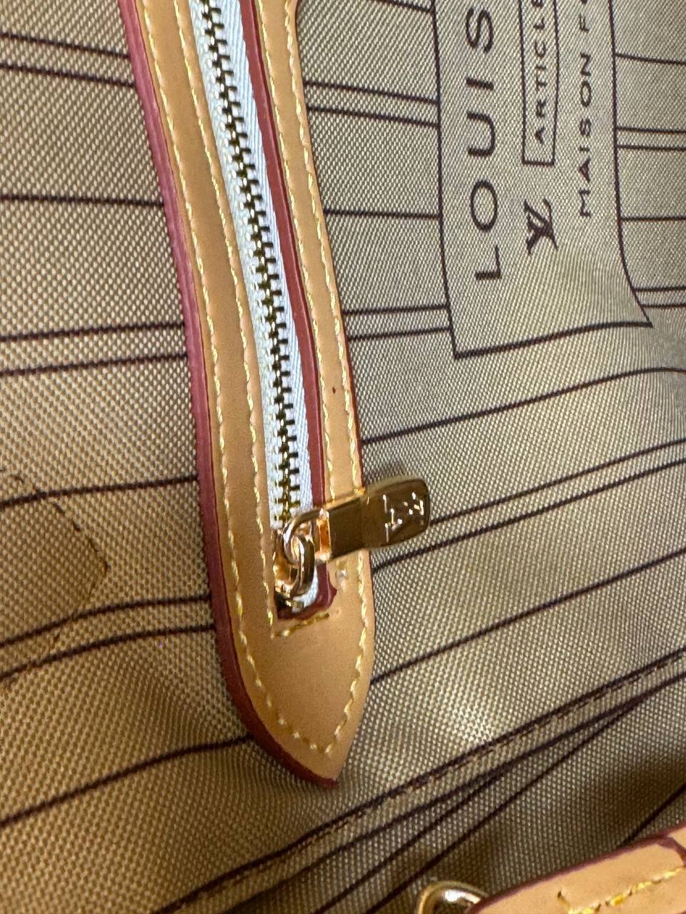 LOUIS VUITTON MEVERFULL