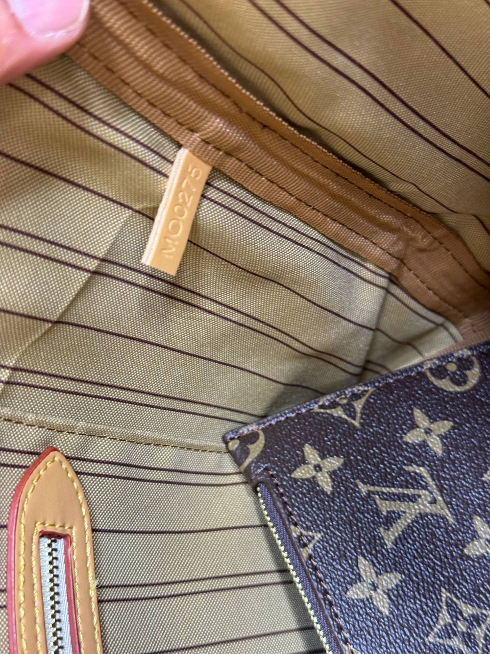 LOUIS VUITTON MEVERFULL