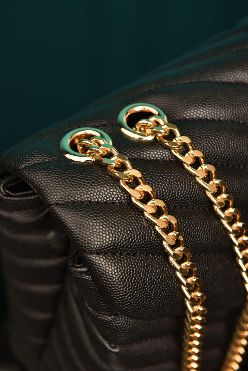 YSL 𝙇𝙊𝙐𝙇𝙊𝙐 𝙋𝙐𝙁𝙁𝙀𝙍 𝙎𝙃𝙊𝙐𝙇𝘿𝙀𝙍 𝘽𝘼𝙂