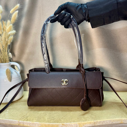 CHANEL SHOPPING BAG